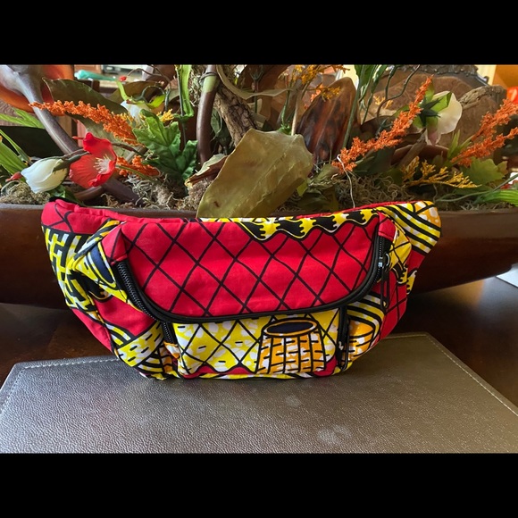 Fanny Pack (waistbag) - Picture 2 of 3